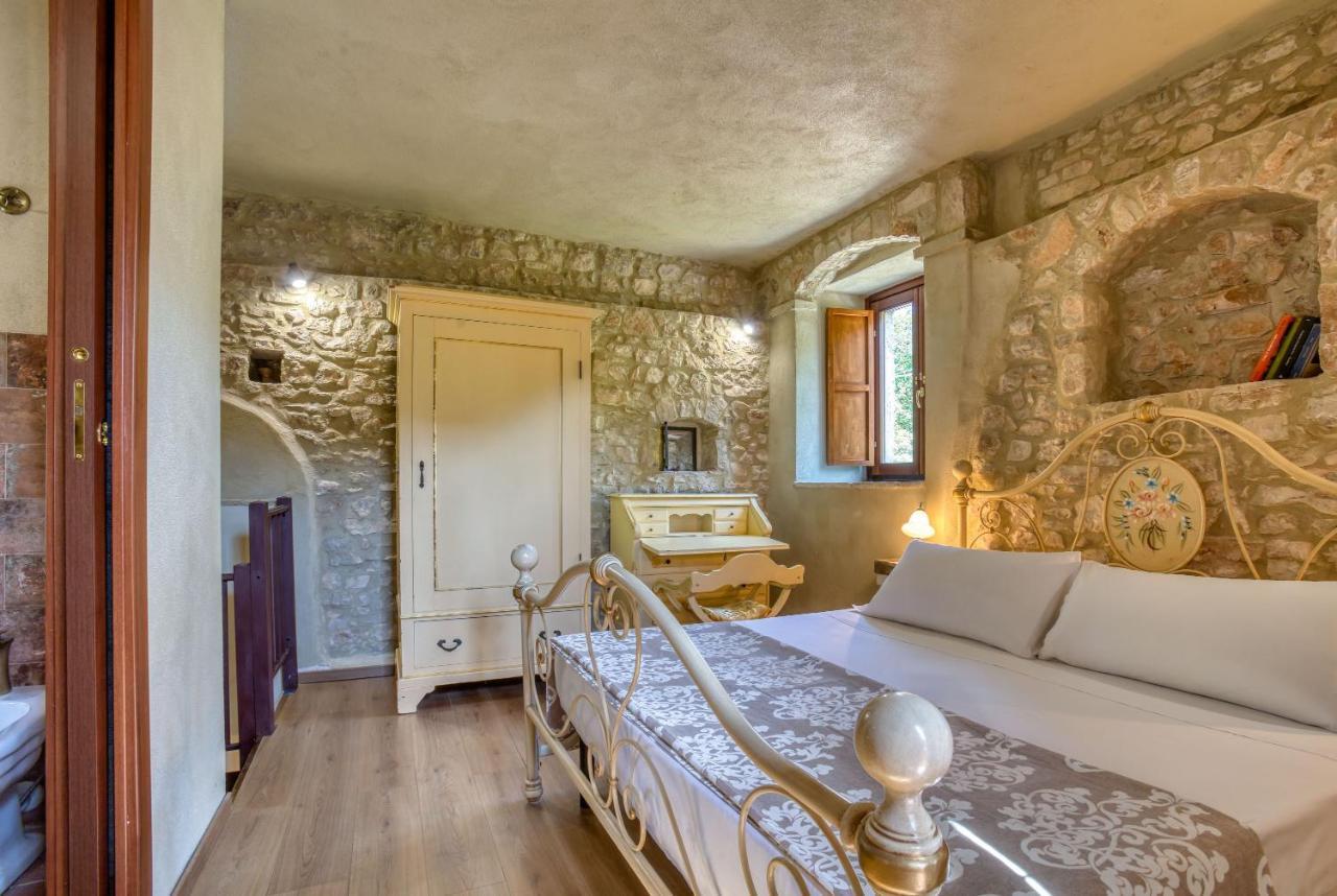 Apartmán La Torre Di Piediluco Col Sant'Angelo Exteriér fotografie